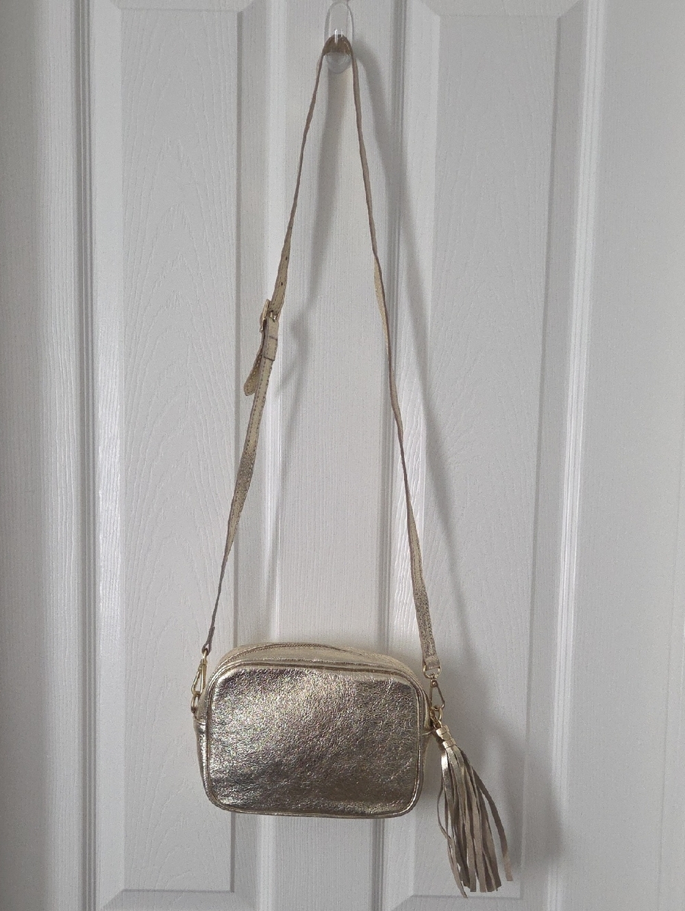 Gold Metallic Gold Leather Crossbody Bag with Tassel. Made In Italy.